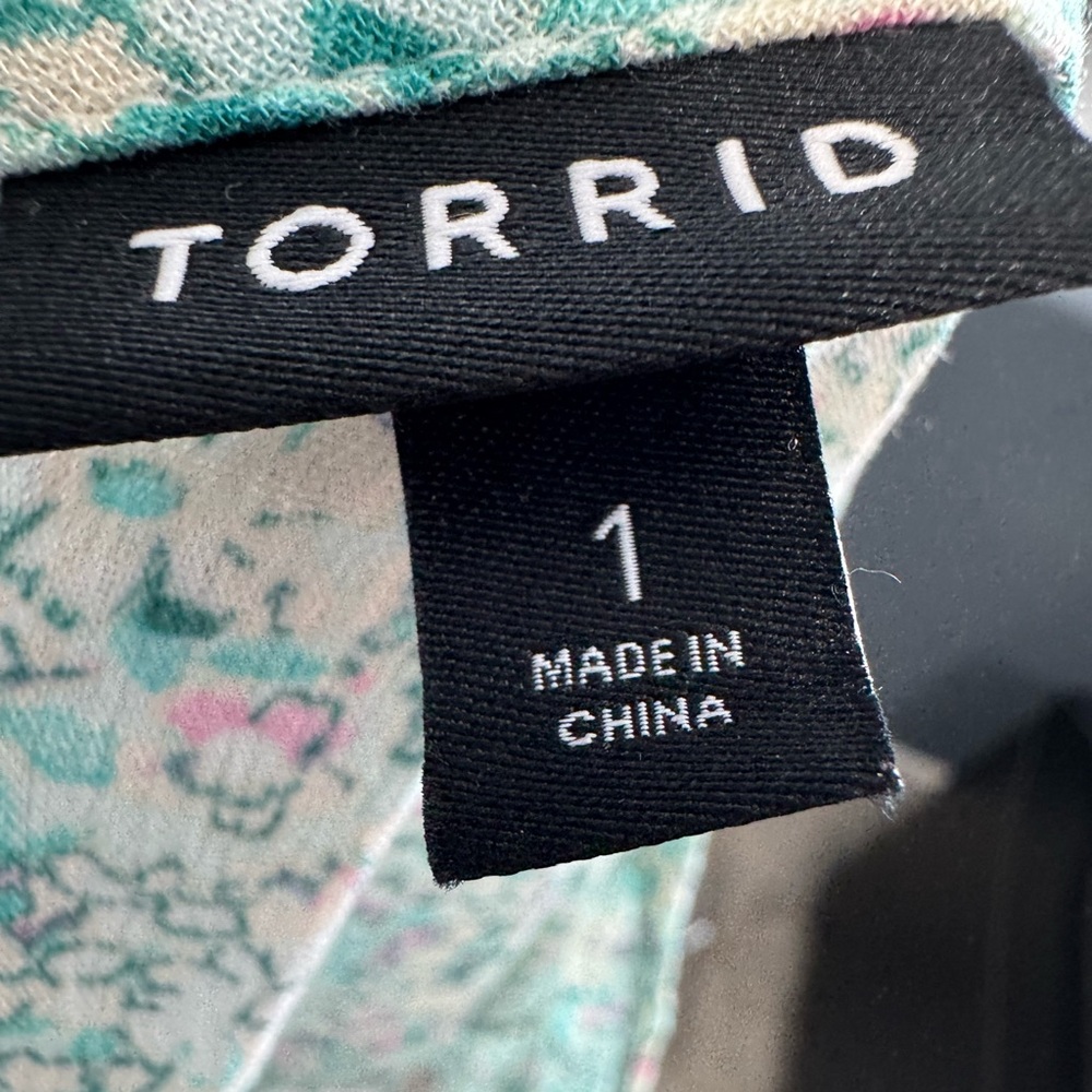 Torrid Mint Floral Blouse - Picture 2 of 4
